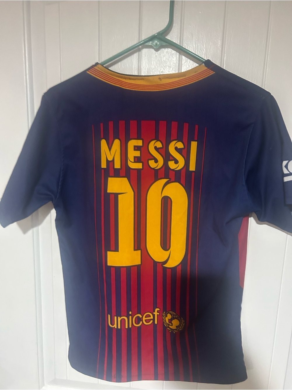 Youth large Lionel Messi Barcelona Football Club Jersey